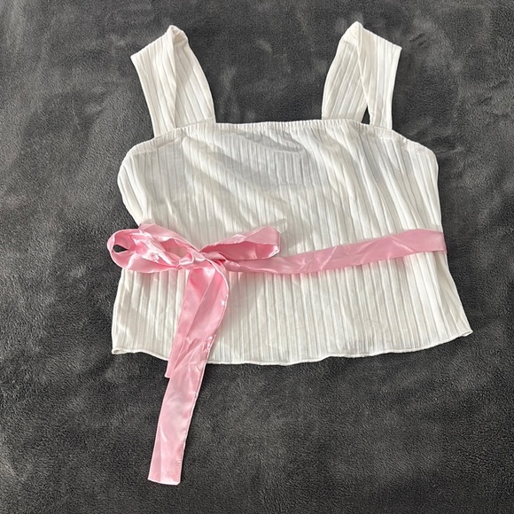 White and Pink Ribbed Crop Tank Top‎ with Tie Front - Picture 1 of 4